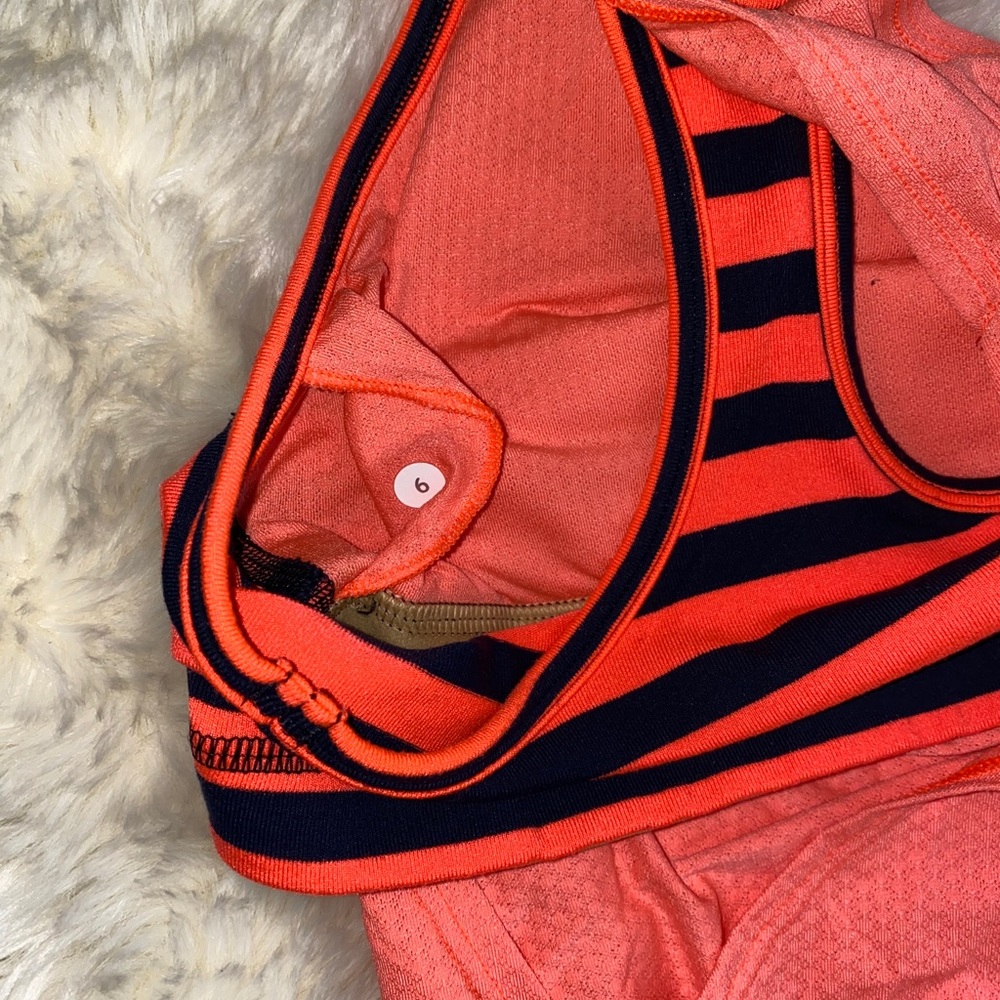 Lululemon Tank - Picture 5 of 6